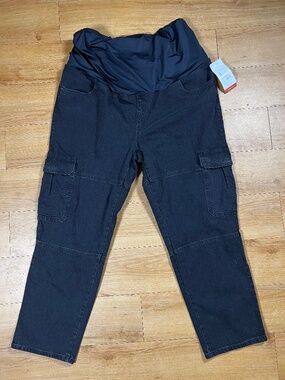 Isabel Maternity Size 17 Black Cargo Jeans Crossover Belly Panel NWT